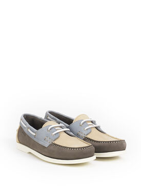 Women's flexible boat shoes