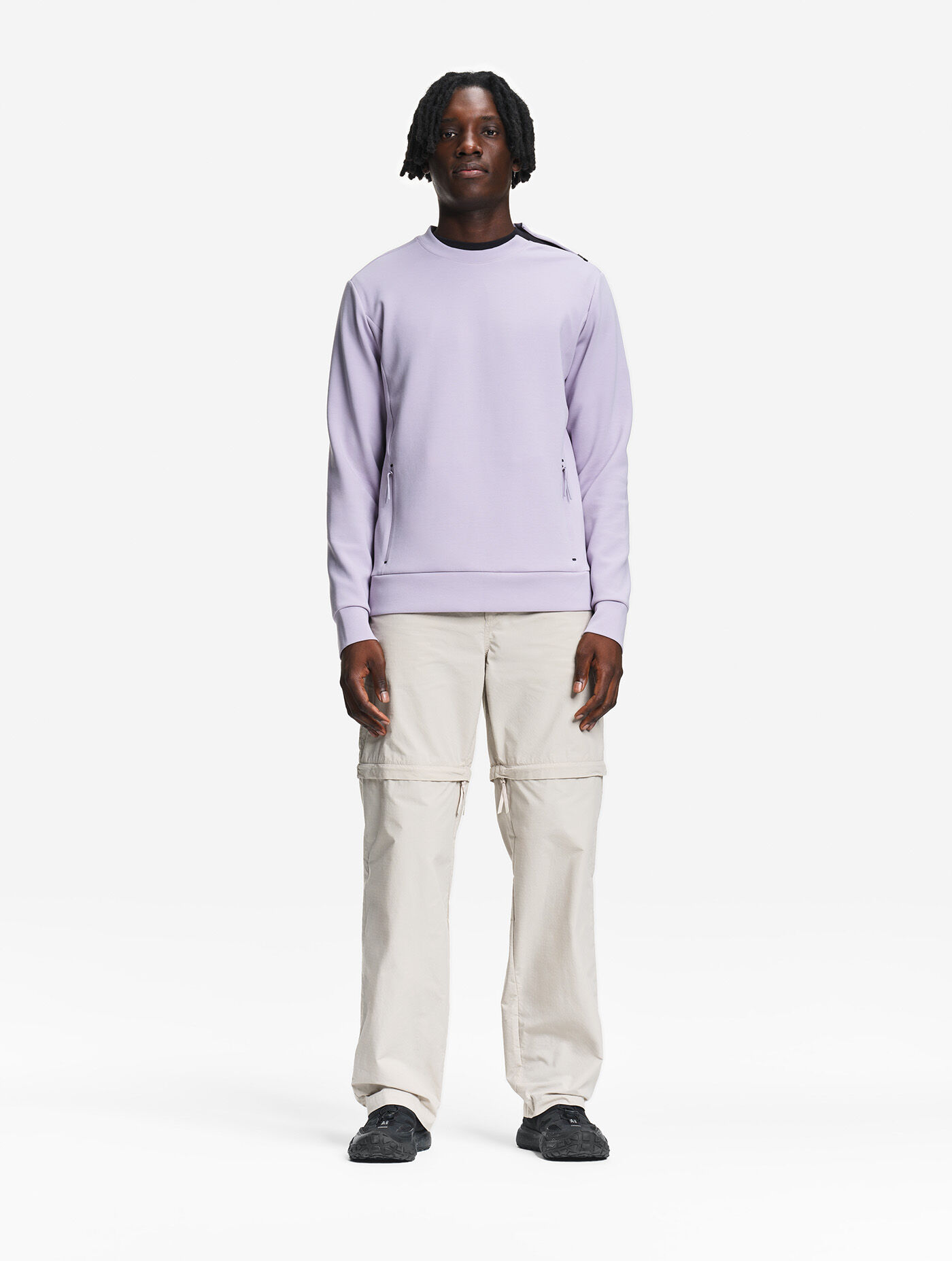 UVC crew neck with zipped pockets