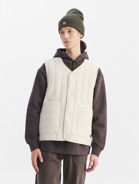 Short padded Dupont Sorona® water-repellent quilted gilet