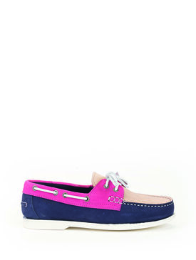 Women's flexible boat shoes