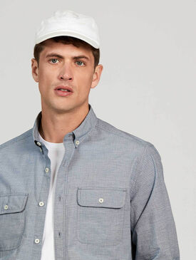 Long-sleeved shirt