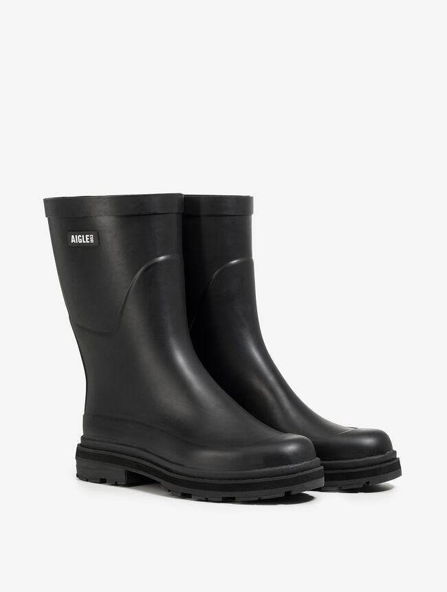 Women hybrid ankle rain boot for unbeatable style.women AIGLE