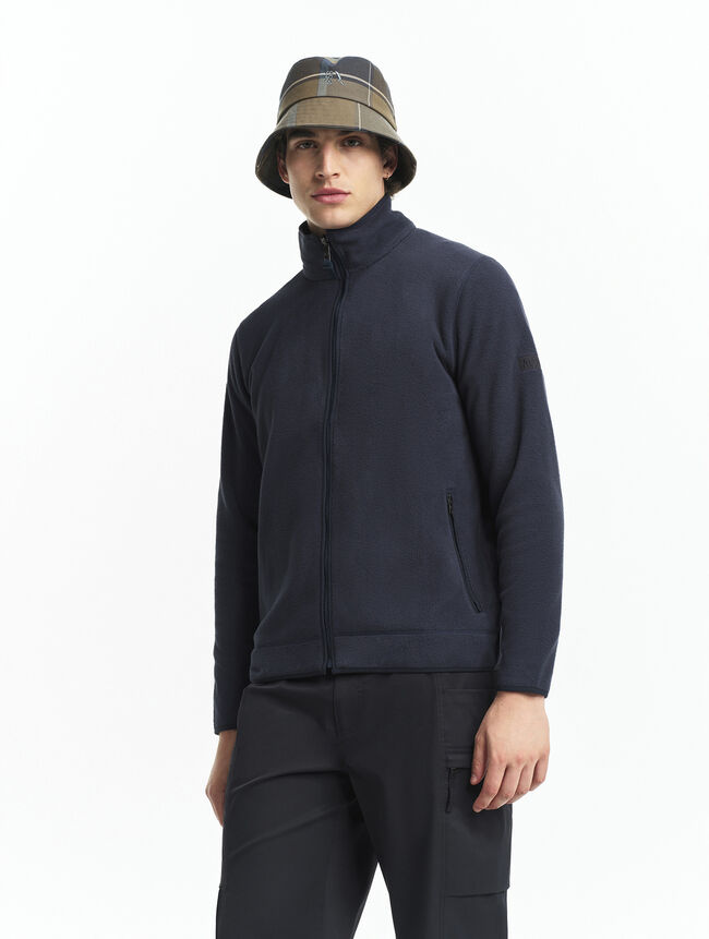 AIW25MFLE001