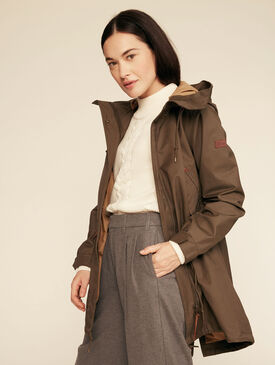 Versatile long fishtail parka