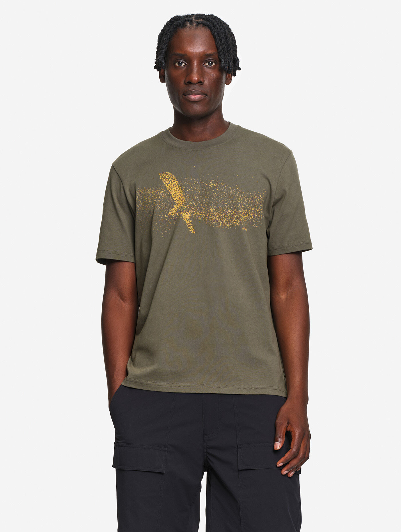 100% cotton thick t-shirt with front graphic