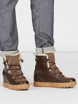 Women's snow-inspired ankle boots