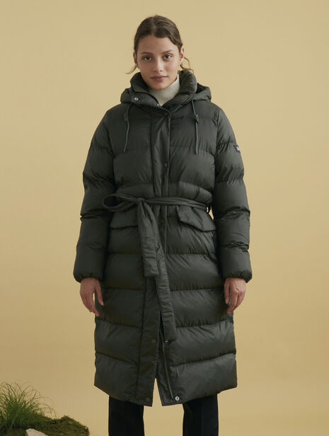 Long hooded water-repellent quilted jacket