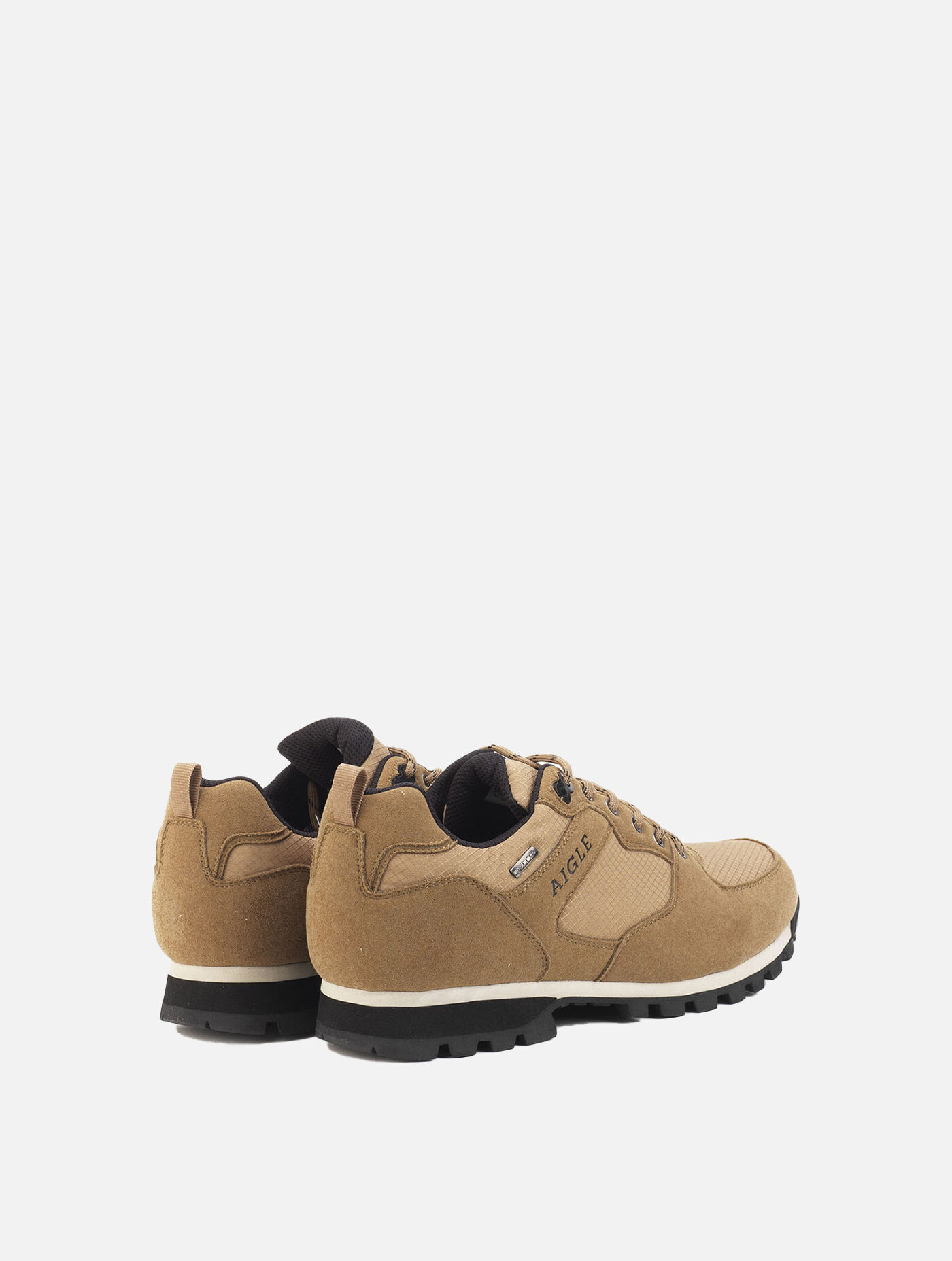 lightweight waterproof sneakers