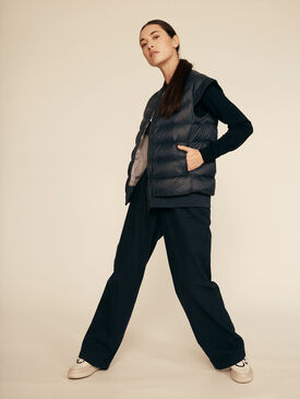 Warm water-repellent sleeveless quilted jacket