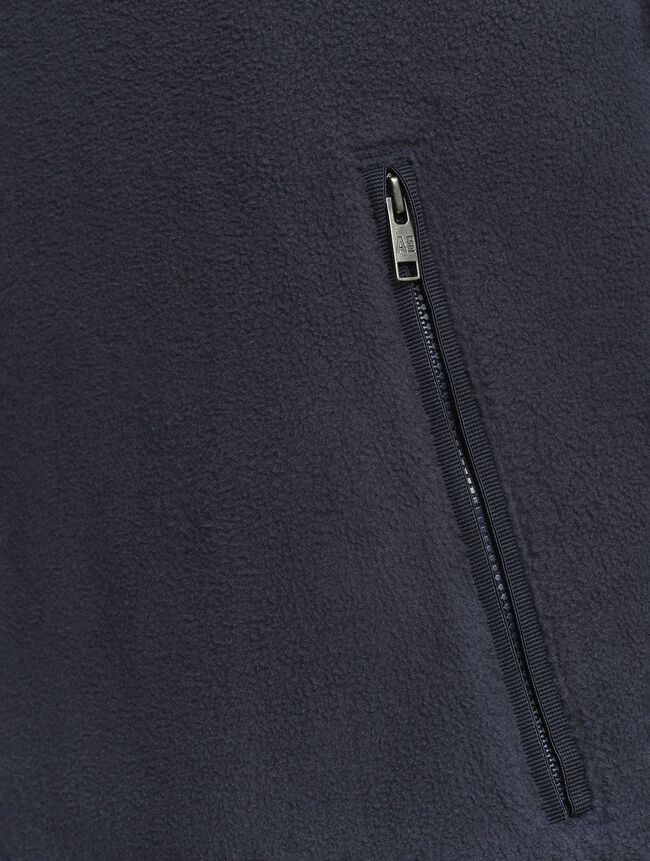 AIW25MFLE001