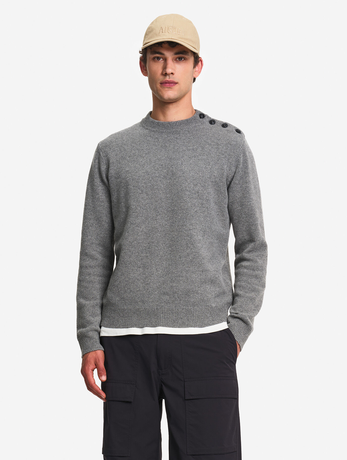 Pull marin &agrave; col rond et boutonnage &eacute;paule