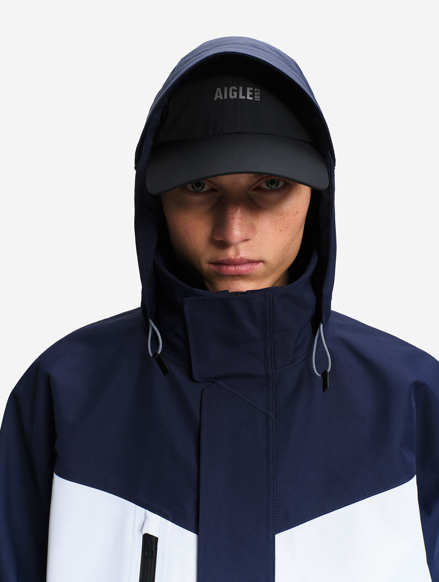 Short multipockets parka with removable hood GORE-TEX® - blanc