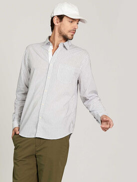 Long-sleeved shirt