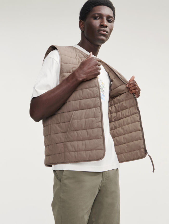 AIS23MOUI001