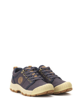 Women's canvas adventurer's shoes