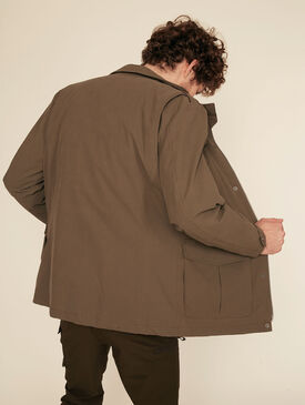 Veste imperm&eacute;able mutlipoches apr&egrave;s-chasse