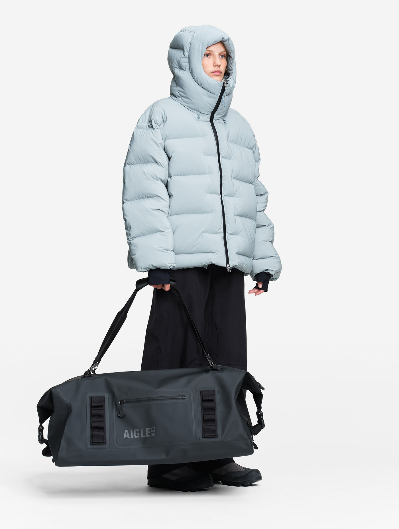 TRAVEL DRY &ndash; WATERPROOF DUFFEL BAG (75L)