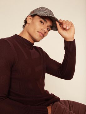 Stand-up collar check jumper