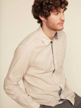 Chemise ajust&eacute;e avec imprim&eacute;s