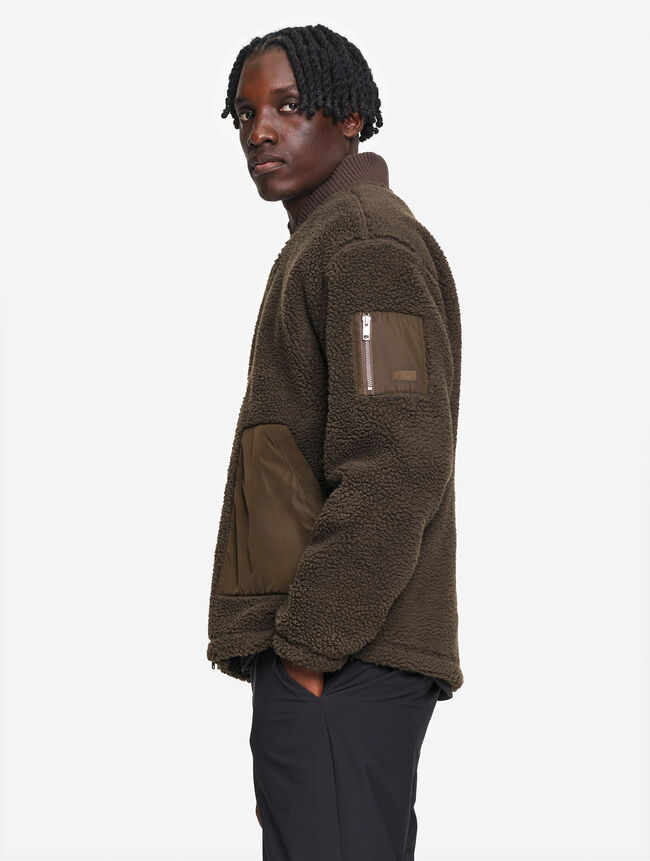 AIW26MFLE008