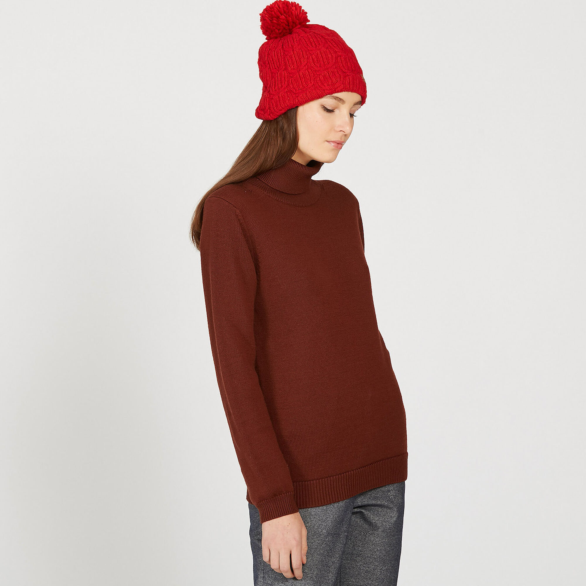 Pull col roul&eacute; intemporel
