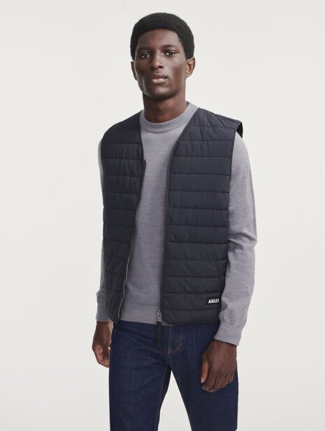 AIS23MOUI001