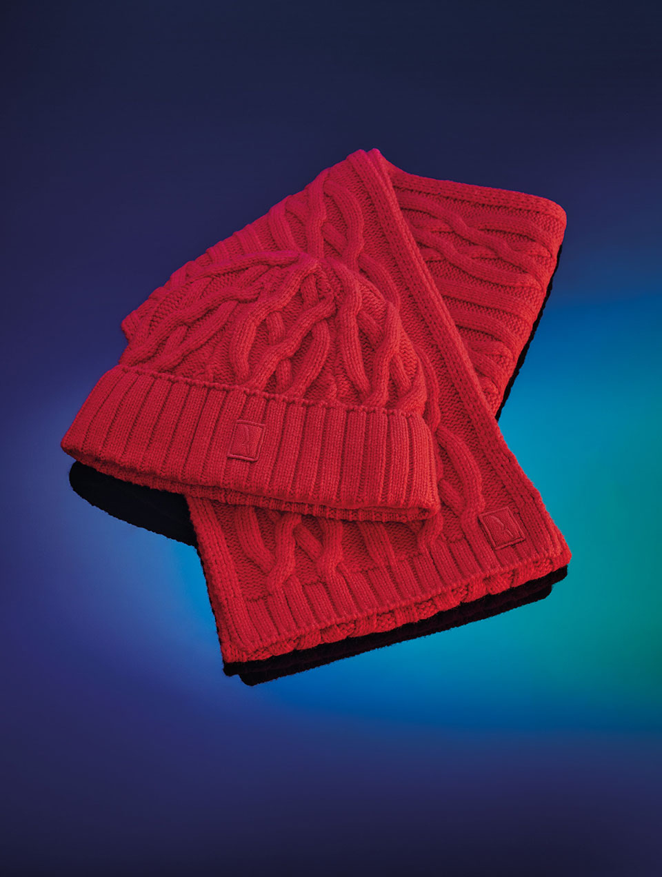 Scarves, hats & gloves