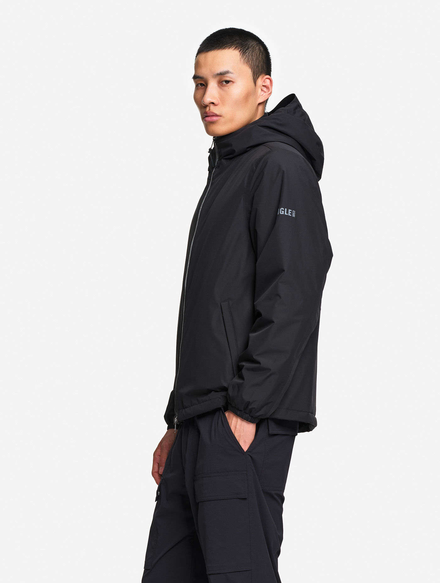AIW26UOUI001