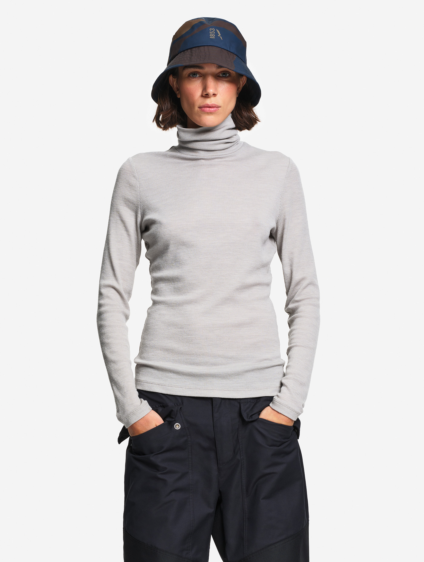 AIW25WTSH004