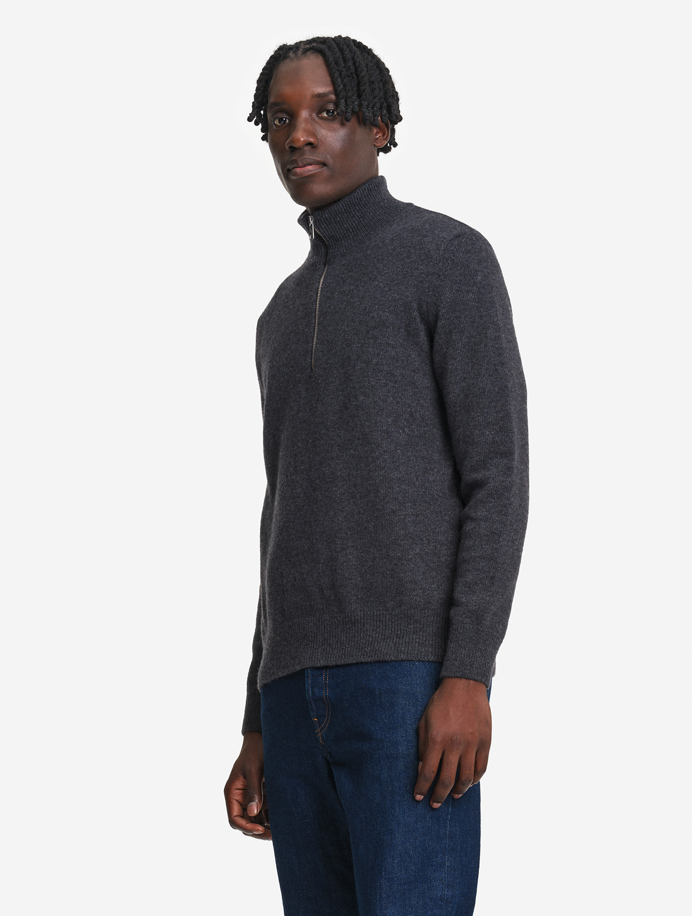 AIW25MKNI001