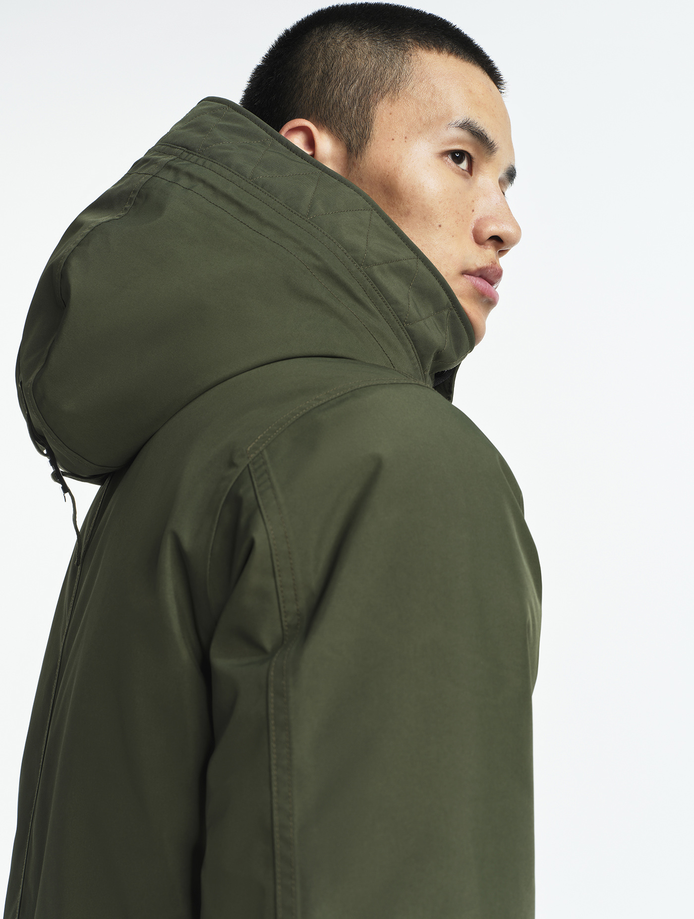 AIW25MOUI002