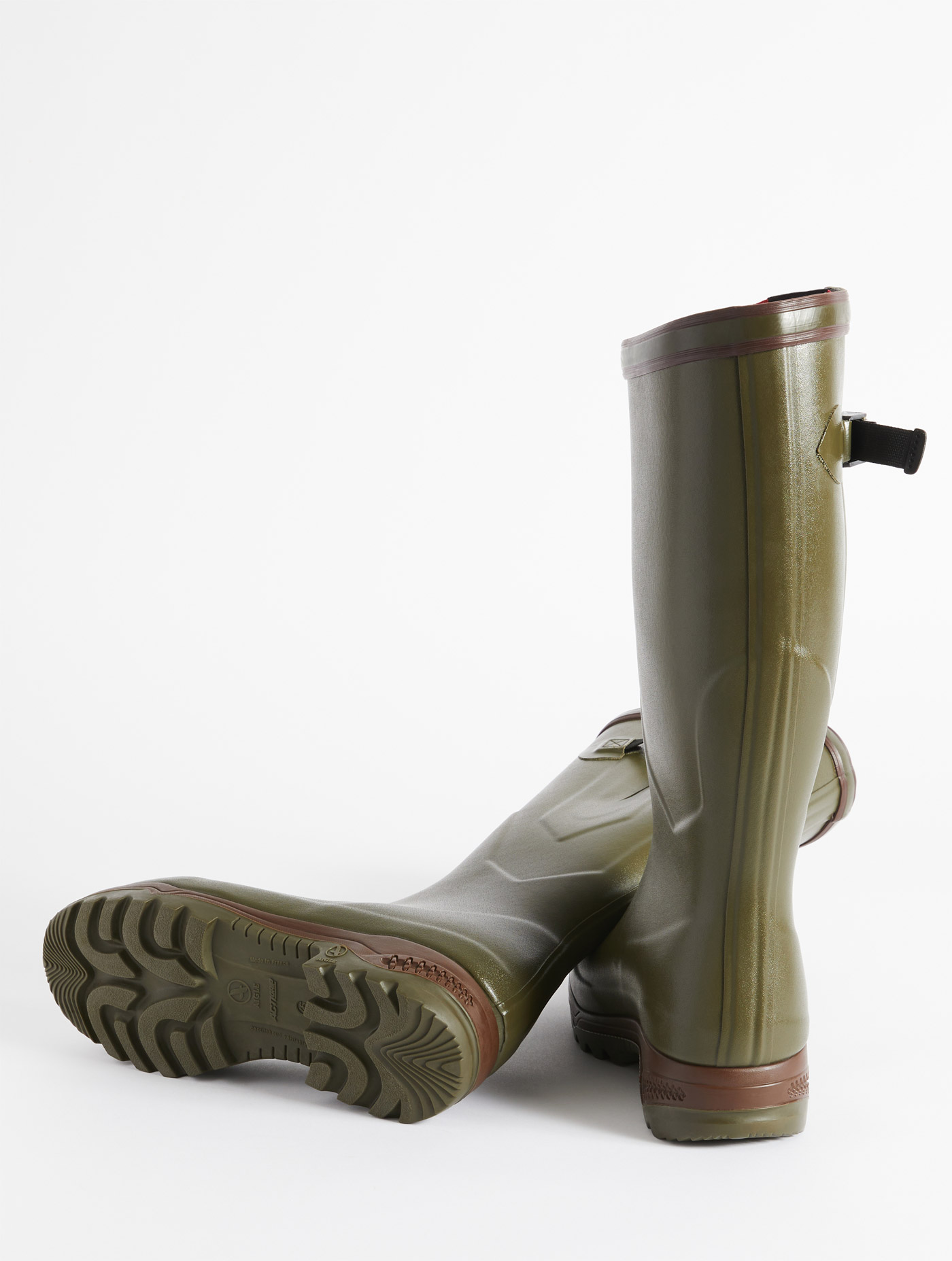 Aigle Antifatigue boots for cold weather, Made in France Kaki