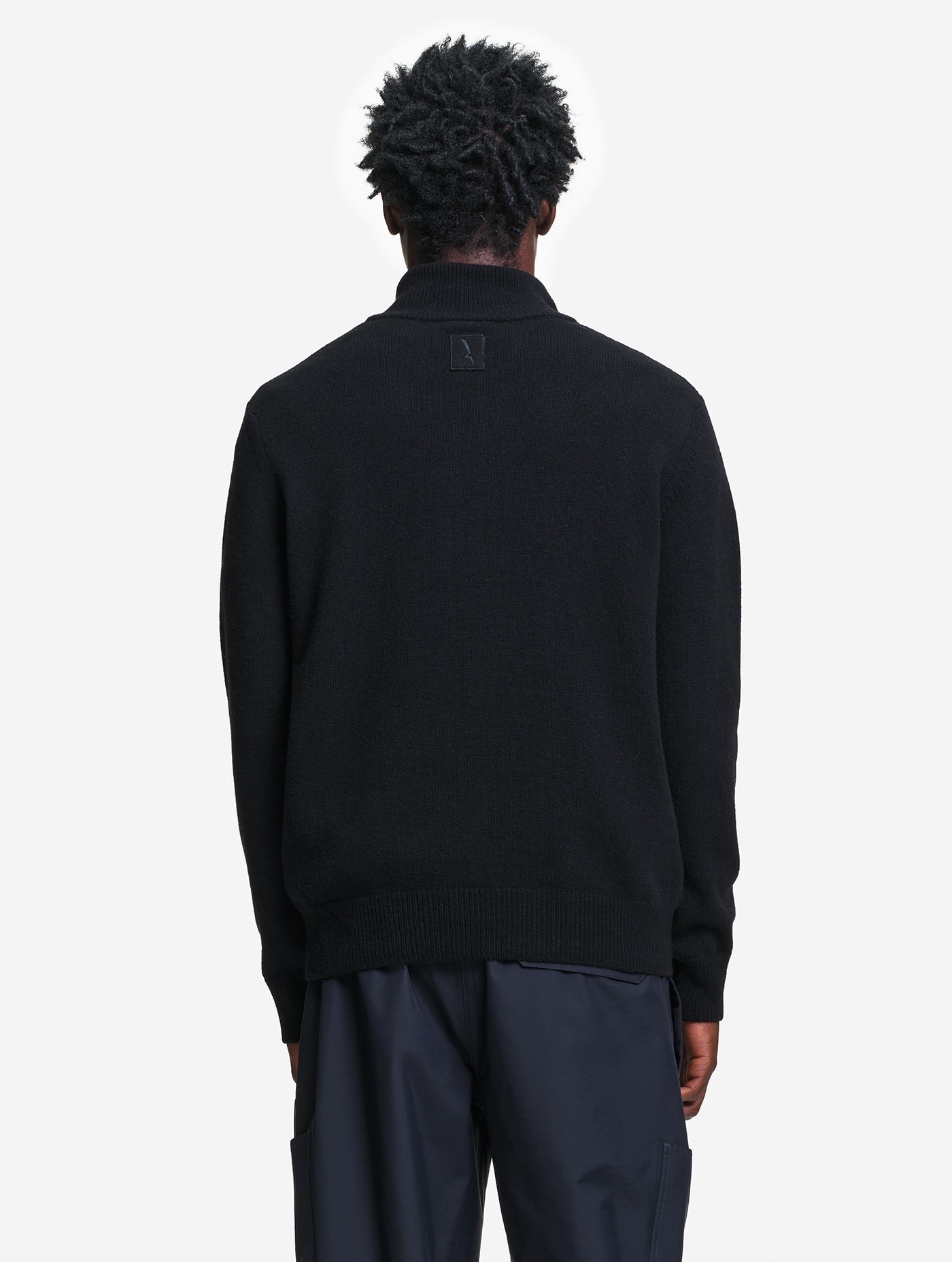 AIW25MKNI001