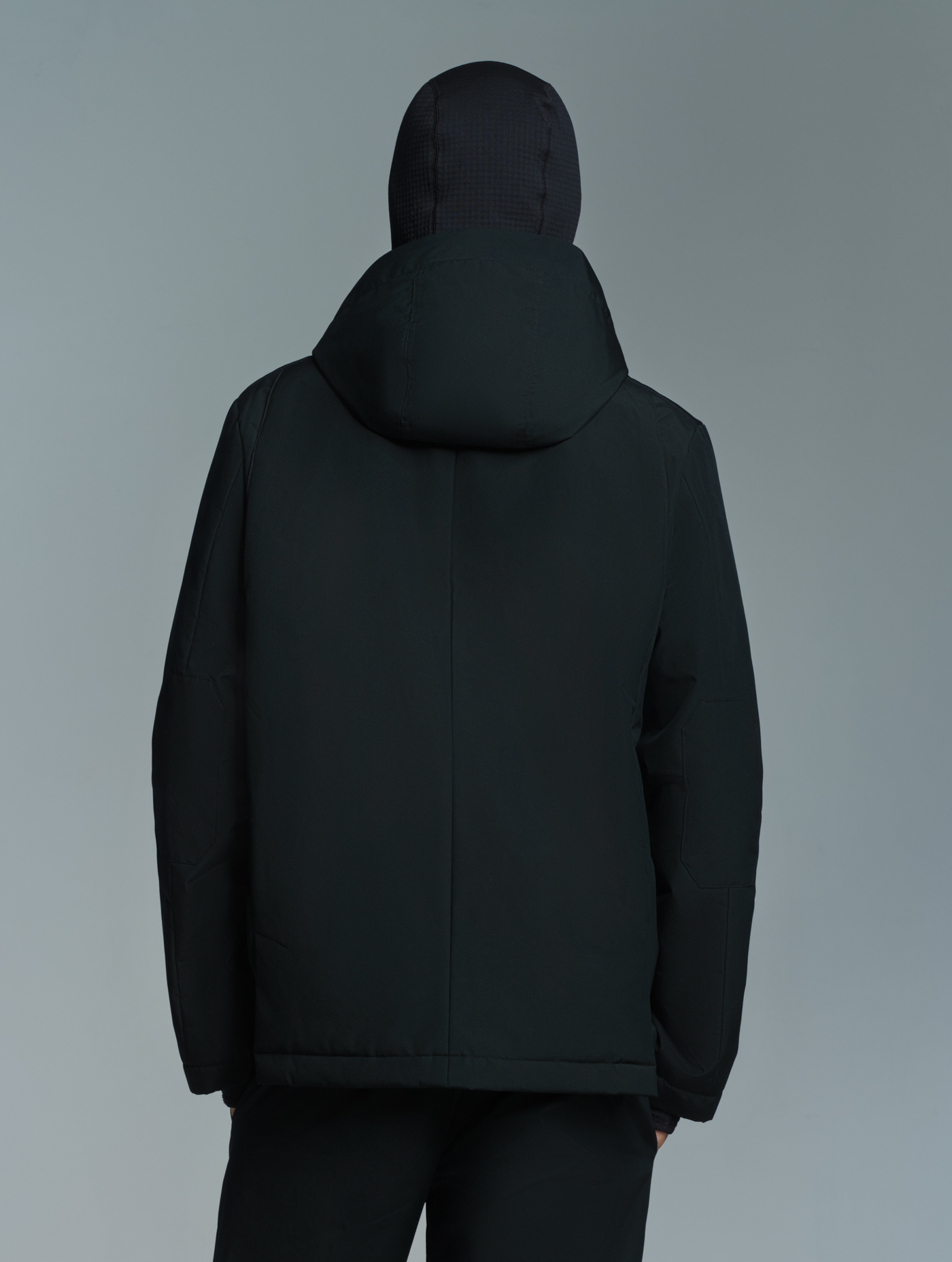 AIW26UOUI010