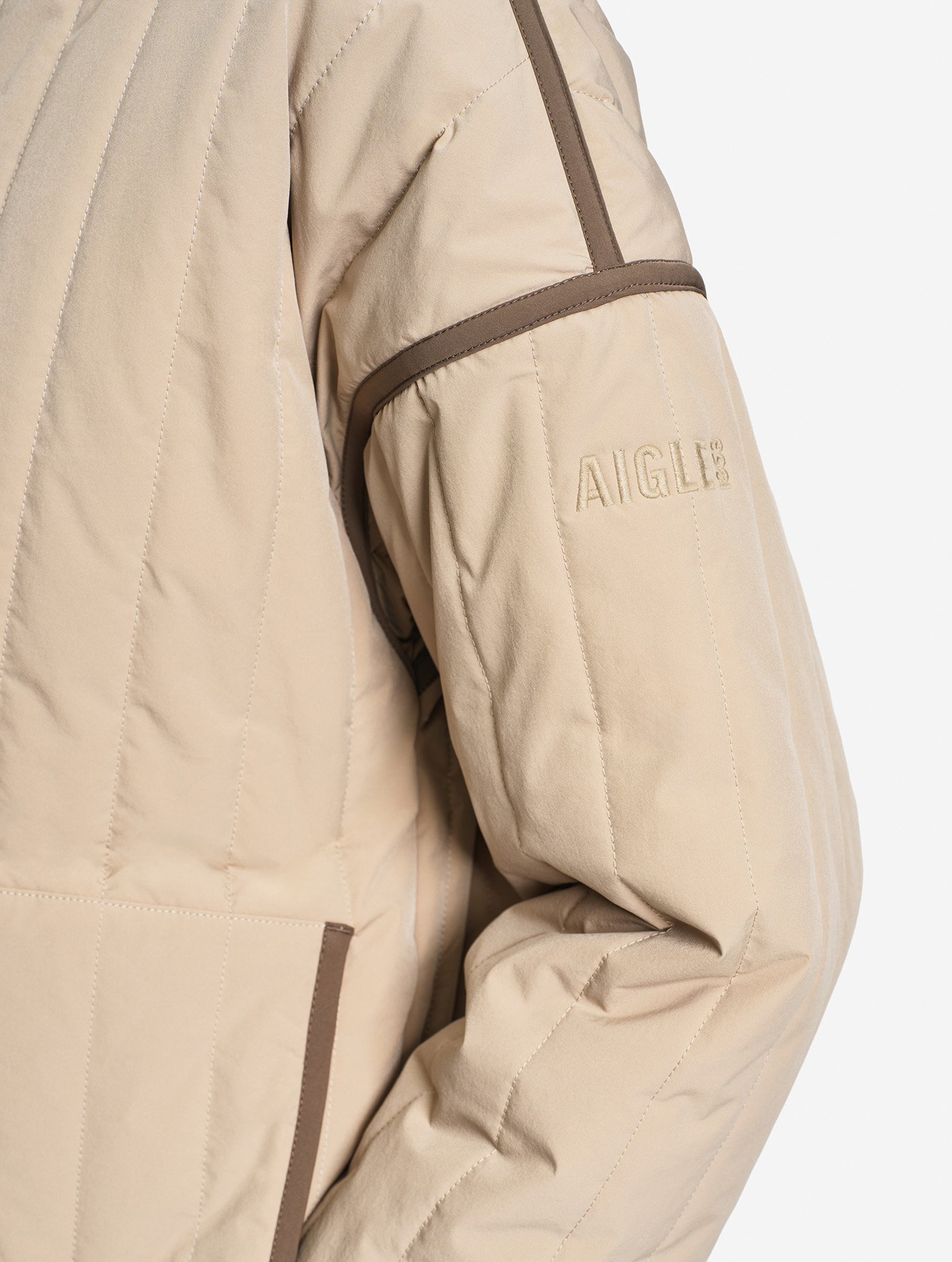 AIW26WOUI010