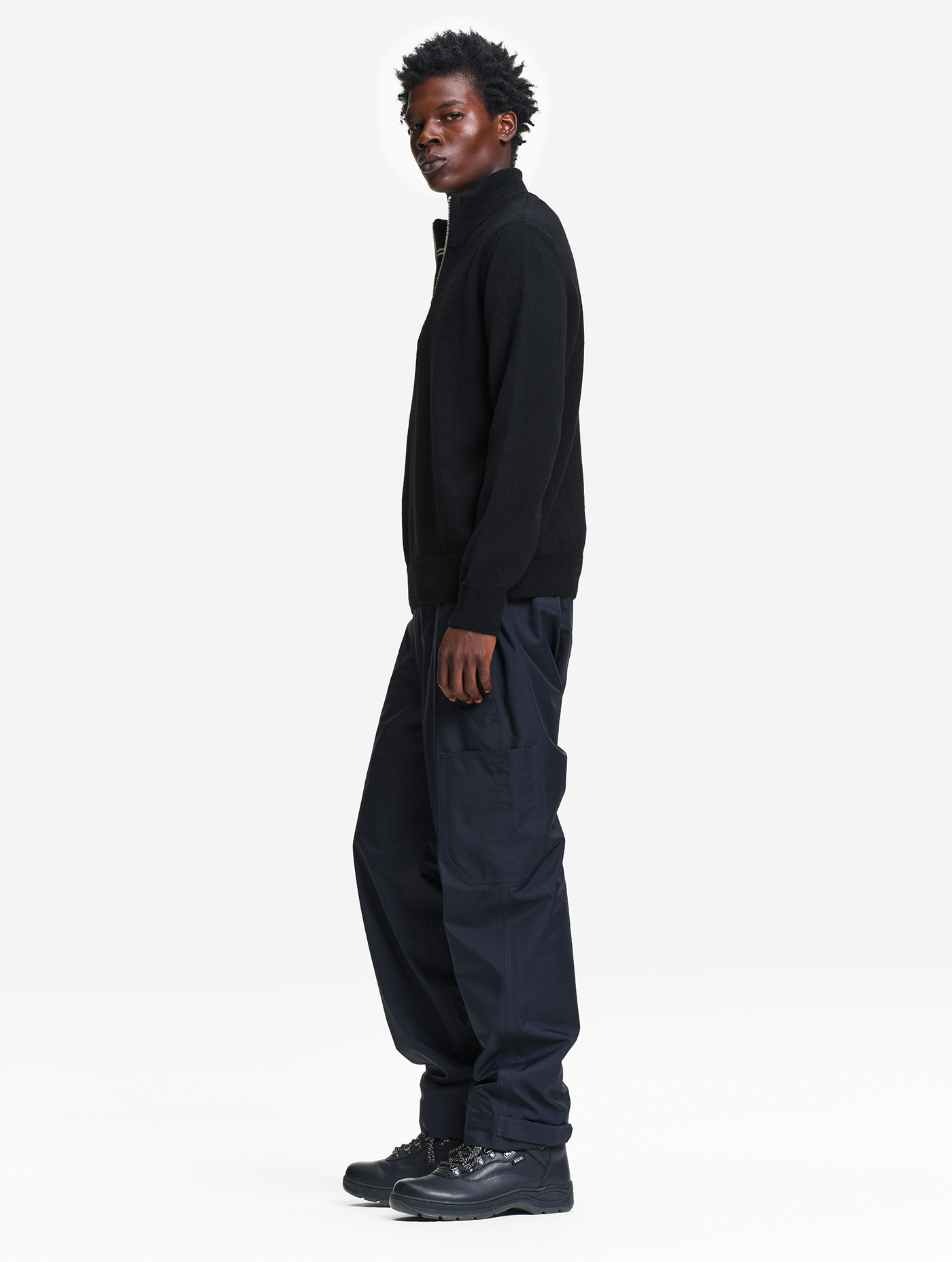 AIW25MKNI001