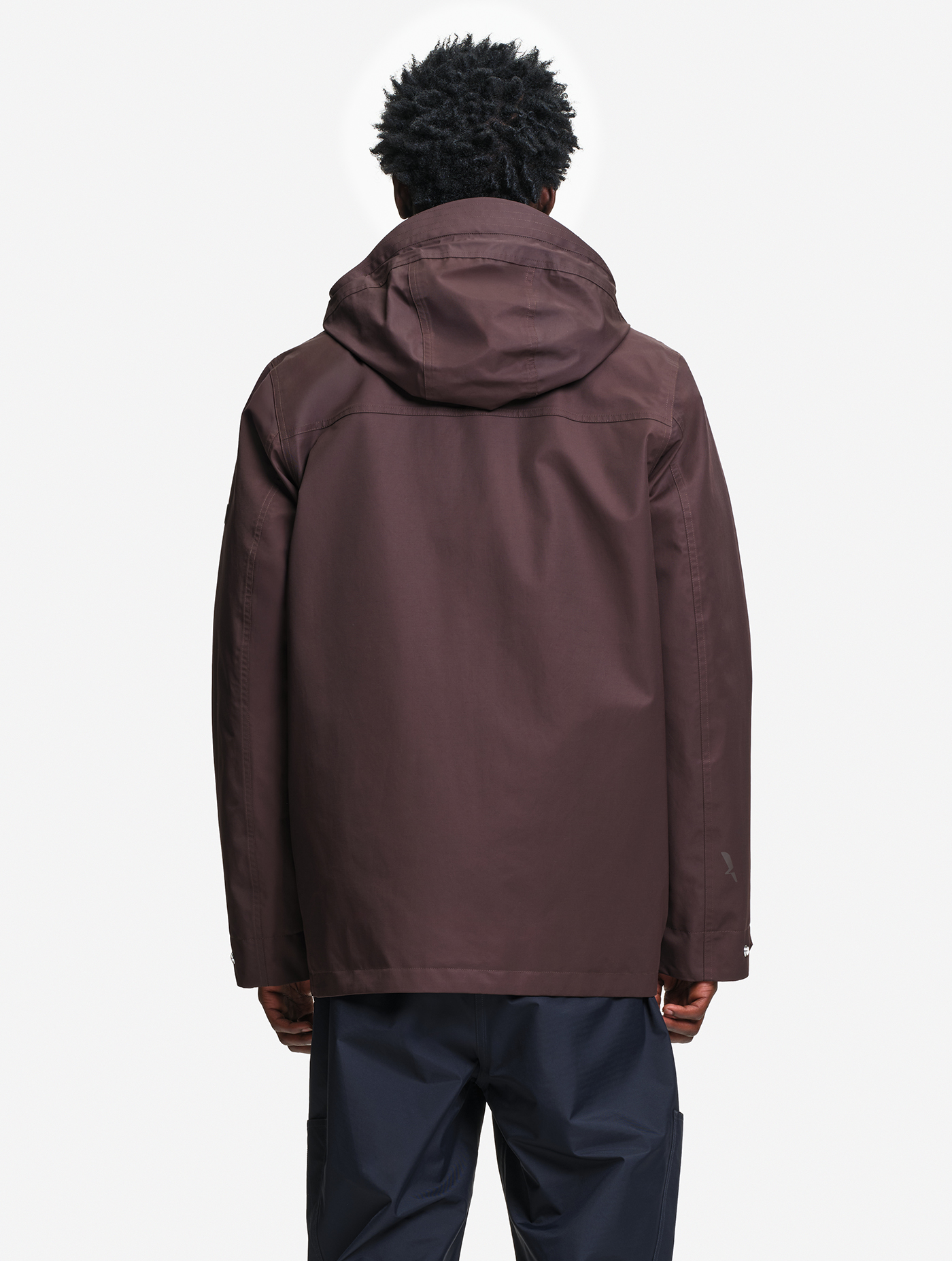 AIW25MOUT005